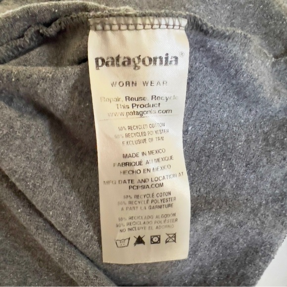 Patagonia Tshirt XS regular fit - Picture 7 of 7